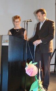 Stufenleiter Petra Hardebusch und Andreas Krapp beim Rückblick auf die vergangenen drei Jahre (Foto: BKBB)