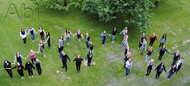 Schülerinnen, Schüler und Lehrerinnen der Jahrgangsstufe Abi 11 in Kupferberg (Foto: BKBB | K. Bange)