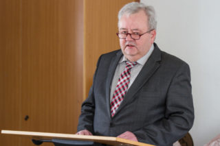 Sichtlich gerührt trat Willi Kruse nach den vielen Dankesworten selbst noch einmal ans Rednerpult. Foto: SMMP/Bock